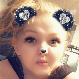 Meet your Posher, Brittney